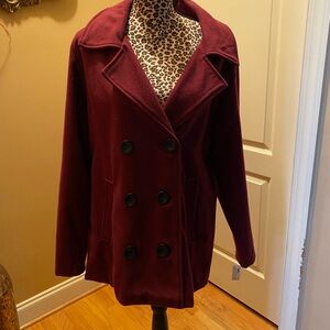 Chic Women's Burgundy Peacoat